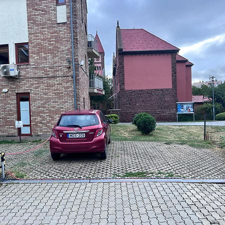 Jakocs Szallasa Balatonfured Exterior photo