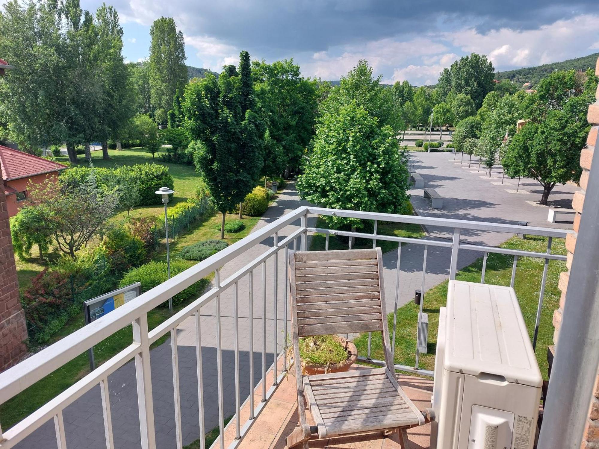Jakocs Szallasa Balatonfured Exterior photo
